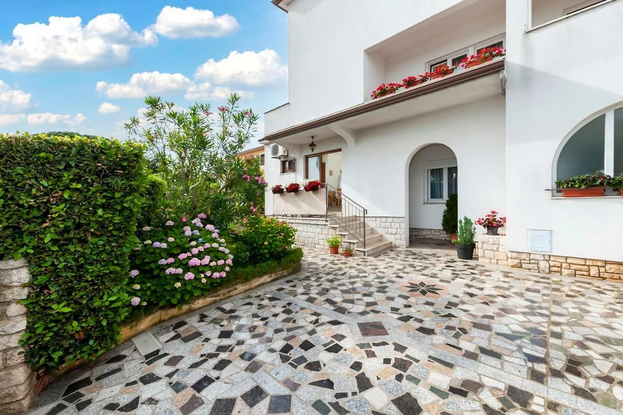 Apartments Sandra Rovinj