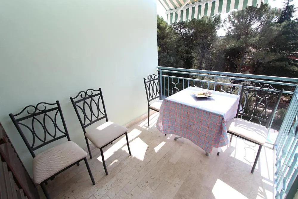 Apartments Sandra Rovinj 0*,